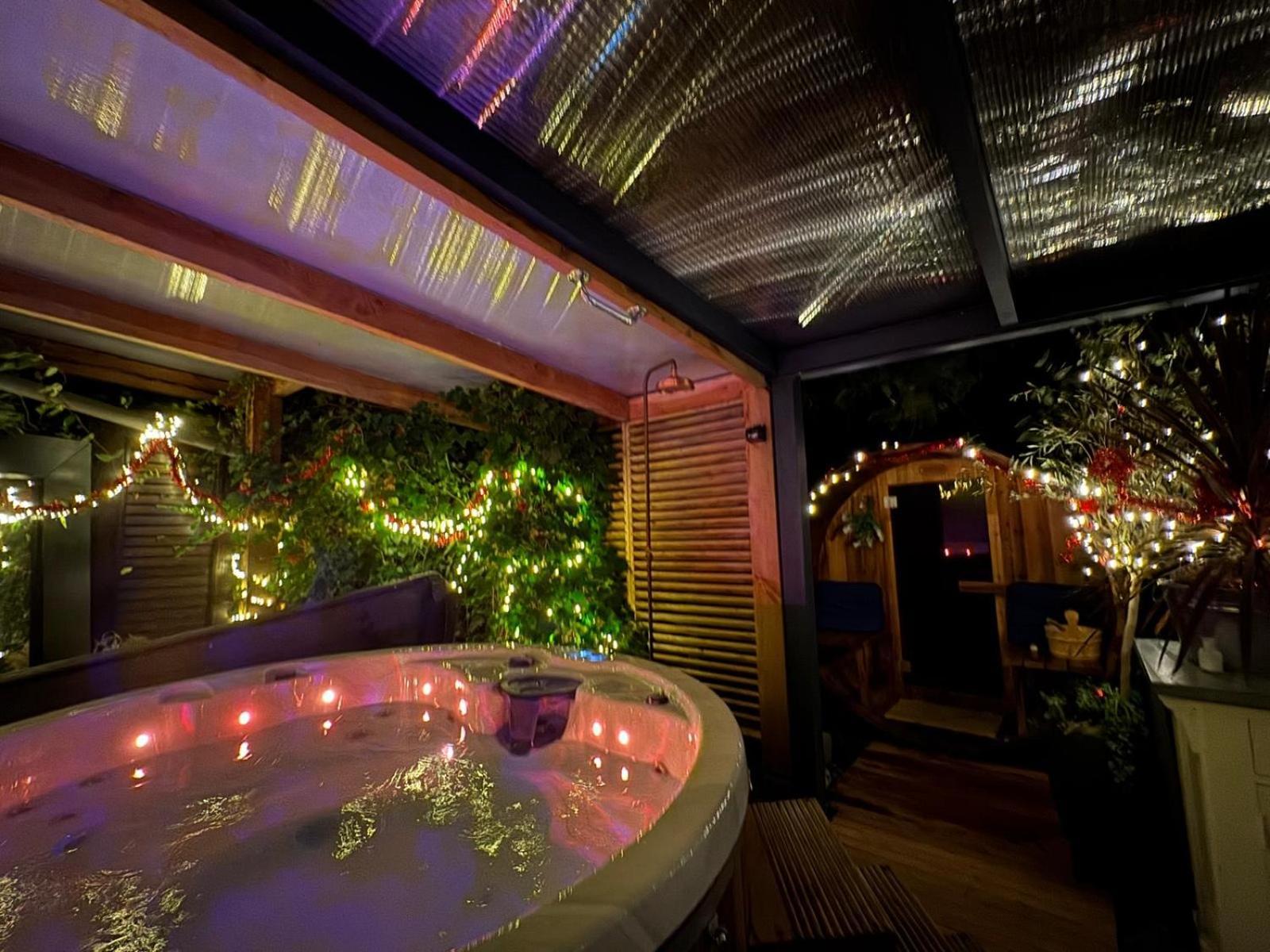 Romantisch Wellness Appartement Met Prive Hottub Sauna Gamesroom Den Ham 외부 사진