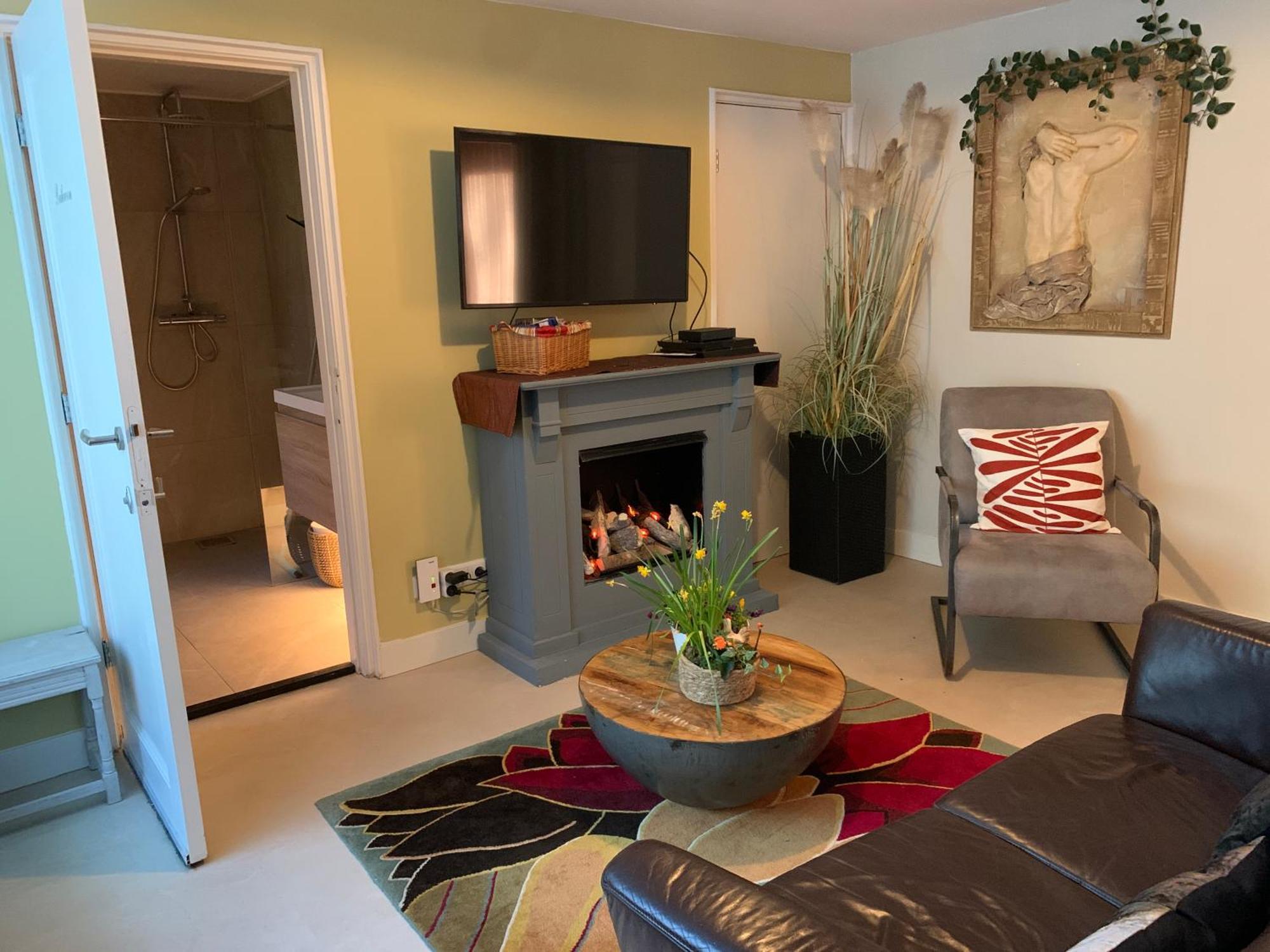 Romantisch Wellness Appartement Met Prive Hottub Sauna Gamesroom Den Ham 외부 사진
